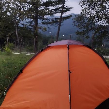 Dimis Ferdobi Hostel Buitenkant foto